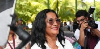 Alcaldesa de Acapulco deposita fianza para evitar orden de aprehensión