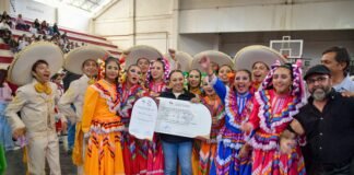 Exitoso primer concurso de baile folklórico y estilo libre
