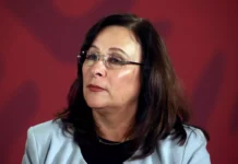 Maestra murió de un infarto tras ser violentada, señala Rocío Nahle