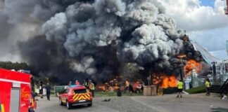 Incendio consume escenario de Tomorrowland a días del arranque del festival