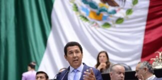 Retienen y revocan visa a diputado de Morena en frontera con EU