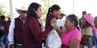 Reporta Hidalgo avances en rehabilitación de caminos y entrega de ayuda