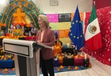 Úrsula von der Leyen inaugura Altar de Muertos en el Parlamento Europeo