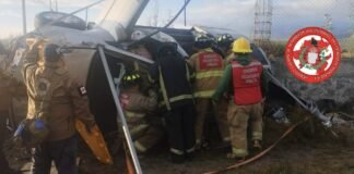 Volcadura en la Pachuca-Sahagún deja dos personas prensadas