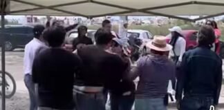 Vecinos bloquean Circuito Providencia por penoso deterioro