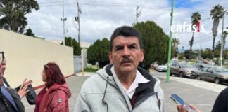 Docentes de la Técnica 1 defienden derechos laborales de su director con licencia