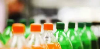 Acuerda industria refresquera reducir azúcar ante inminente alza del IEPS