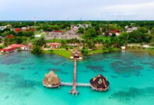 Hermanan a Huasca y Bacalar en el Tianguis de Pueblos Mágicos