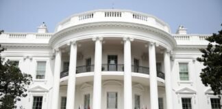 Casa Blanca lanza sección para exhibir a medios “infractores”