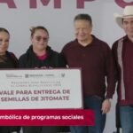 Menchaca entrega más de 31 mdp en apoyos al campo