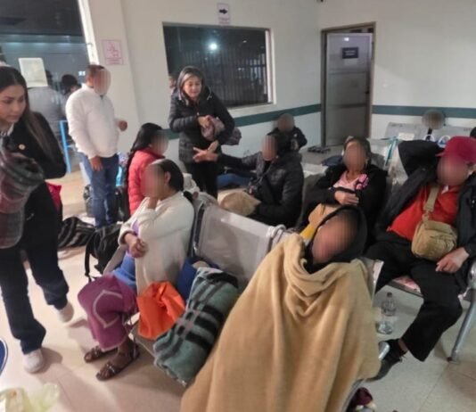 DIF Huejutla entrega cobijas en hospitales