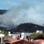 Atienden incendio de pastizal en el cerro San Cristóbal, en Pachuca