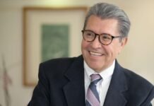 Reforma electoral podría aprobarse a mediados de marzo: Monreal