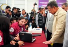 Menchaca impulsa talento femenino en ciencia y tecnología