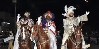 La magia de los Reyes Magos cabalga por Pachuca