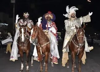 La magia de los Reyes Magos cabalga por Pachuca