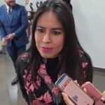 Defiende Simey a su excolaborador prepotente