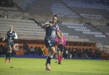 Tuzas imponen autoridad en casa y se trepan al liderato