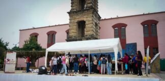 Kristel Rodríguez encabeza entrega masiva de ropa y calzado en Huejutla