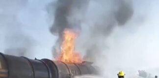 Choque e incendio paraliza la autopista Arco Norte en Zempoala