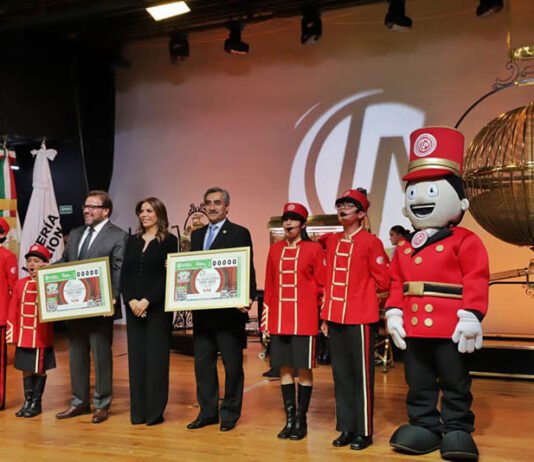 UAEH y Lotería Nacional rinden homenaje a Adrián Pereda López