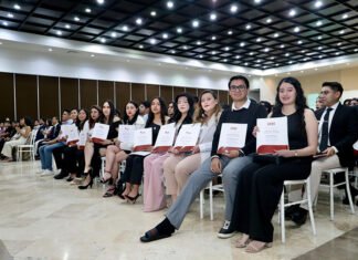 UAEH reconoce a egresados con el Mérito Garza 2026