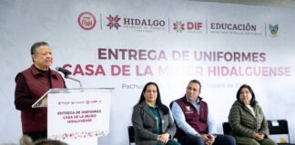 Julio Menchaca fortalece la educación de niñas y jóvenes con apoyos escolares en Hidalgo