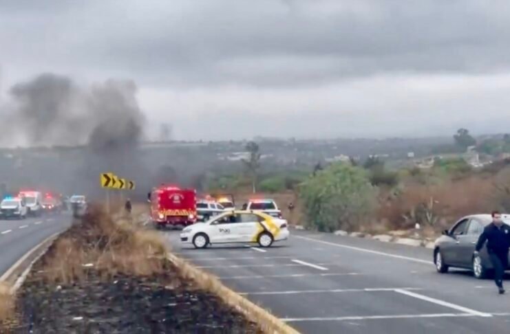 Narco bloqueos y quema de vehículos sacuden la zona sur de Hidalgo