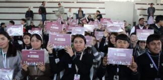 Entregan Tablets a alumnos de COBAEH de Huejutla