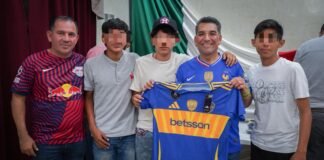 Entrega Huejutla uniformes a equipos y selecciones juveniles