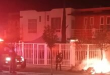 Vecinos desalojan a presuntos invasores en Mineral de la Reforma