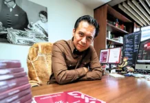 Desalojo de Marx Arriaga de la SEP; habría sido despedido de su cargo