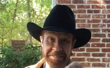 Fallece Chuck Norris a los 86 años; un ícono del cine de acción