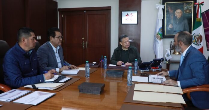 130426_GOBERNADOR_REUNIÓN CON GABINETE DE SEGURIDAD