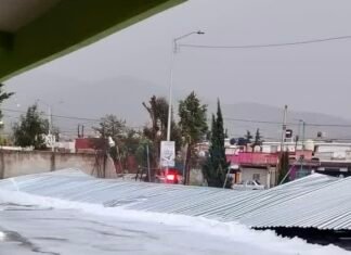 Colapsa barda en secundaria de Mineral de la Reforma por lluvias