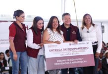 Menchaca destaca inversión y obras durante gira en Ajacuba