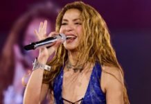 Llaman leyenda mundialista a Shakira