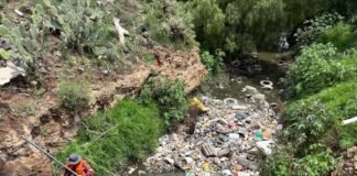 Intensifican limpieza de drenes en Pachuca para evitar inundaciones