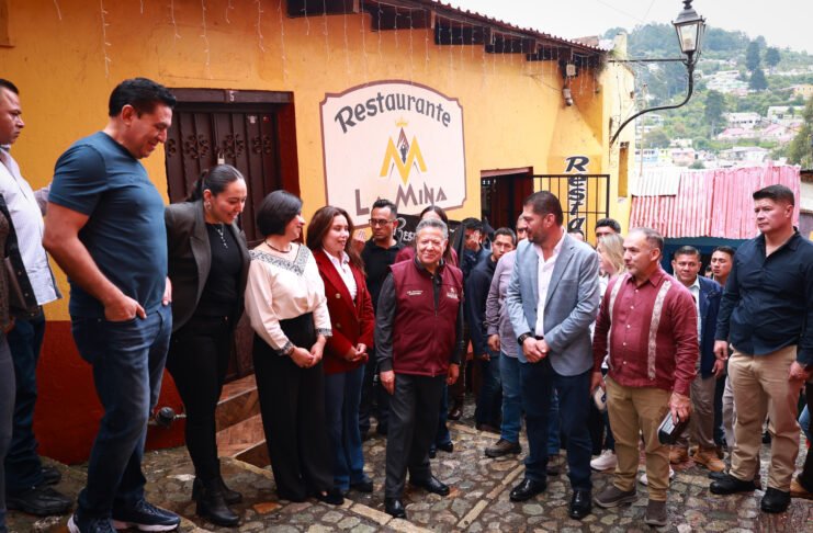Menchaca inaugura murales y reafirma impulso a la cultura