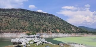 Presa Zimapán; confirman cuatro muertos tras volcadura de taxi acuático