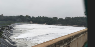 Realizan desfogue controlado de la presa Requena; descartan riesgos