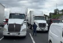 Transportista bloquean la México-Pachuca pese a acuerdos previos
