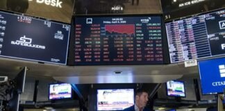Wall Street abre mixto ante cautela por diálogo entre EU e Irán