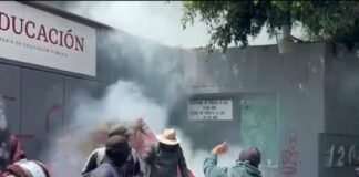 CNTE vandaliza oficinas de la SEP en el tercer día de paro nacional