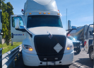 Recuperan tractocamión robado en la carretera México-Pachuca