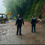 Liberan la México-Tampico tras cierre por derrumbe en Tlanchinol