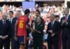 Sheinbaum entrega el Balón de Oro a Rodri