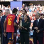 Sheinbaum entrega el Balón de Oro a Rodri