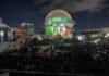 Homenaje a leyendas del fútbol con videomapping mundialista