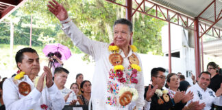 Menchaca anuncia nuevas obras para San Bartolo Tutotepec